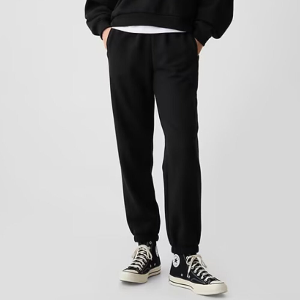 GAP black high rise boyfriend joggers